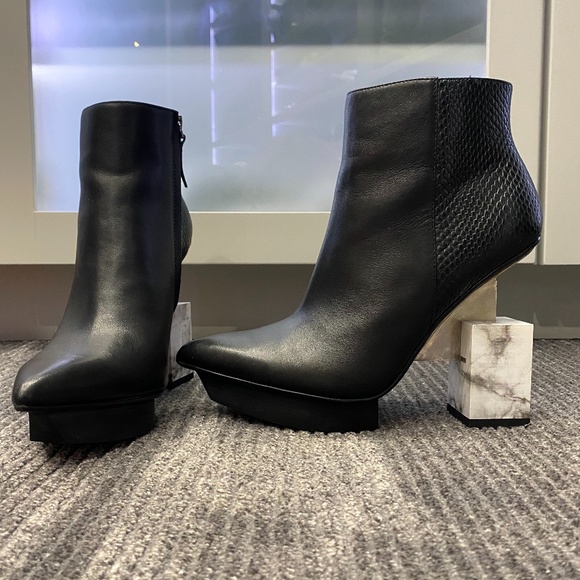 United Nude Shoes - Cube booties United Nude worn only once size 41/size 10 black & marble grey